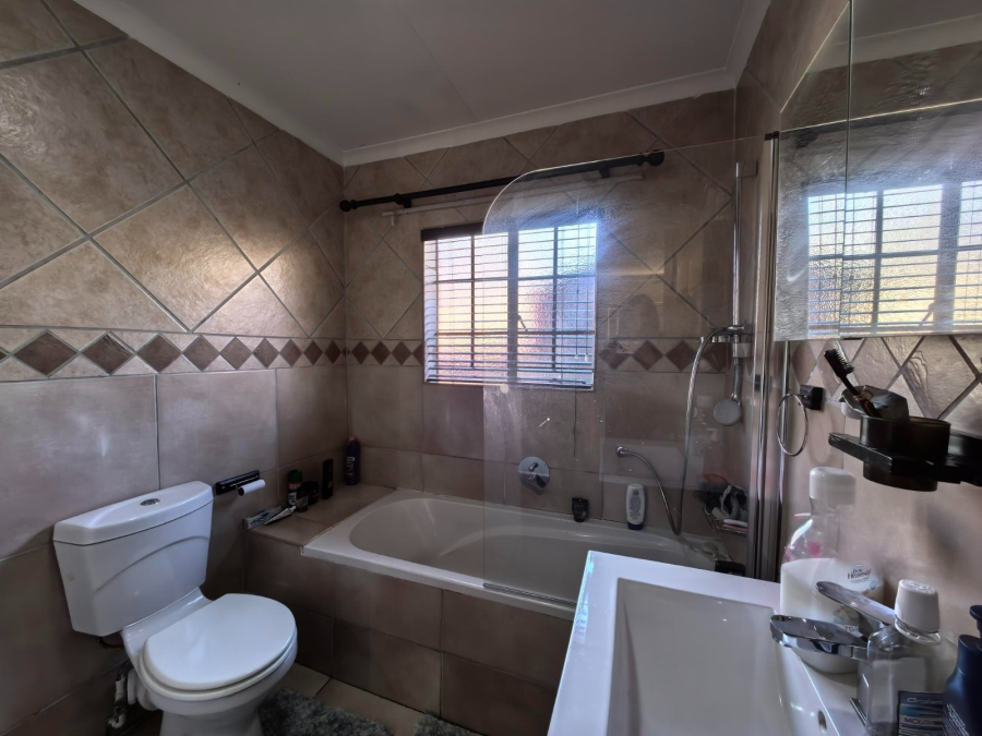 To Let 3 Bedroom Property for Rent in Montana Gauteng