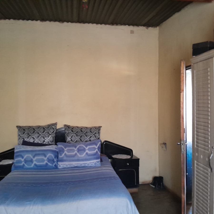 2 Bedroom Property for Sale in Tsakane Gauteng