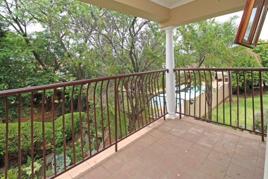 2 Bedroom Property for Sale in Robindale Gauteng