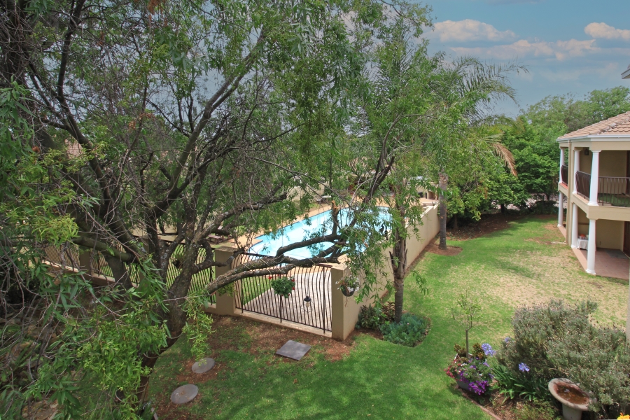 2 Bedroom Property for Sale in Robindale Gauteng