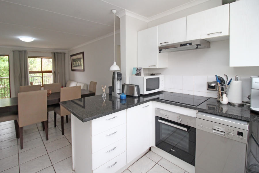 2 Bedroom Property for Sale in Robindale Gauteng