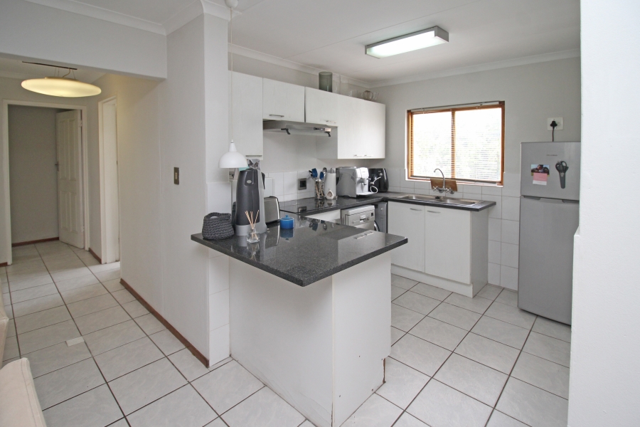 2 Bedroom Property for Sale in Robindale Gauteng