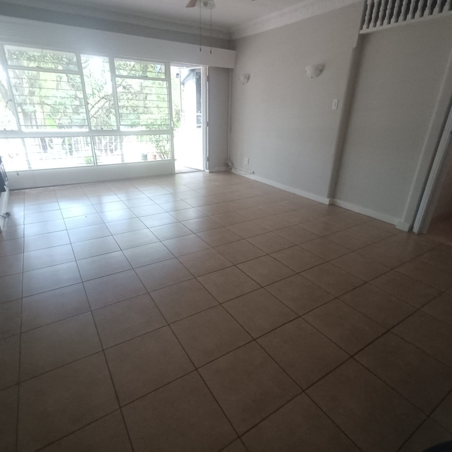 To Let 1 Bedroom Property for Rent in Emmarentia Gauteng