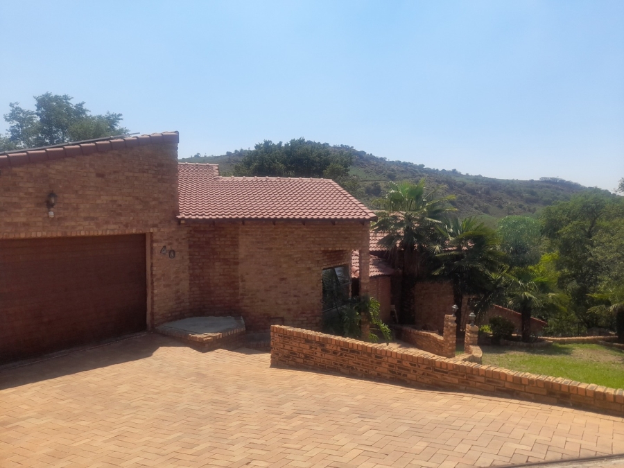 3 Bedroom Property for Sale in Bassonia Gauteng