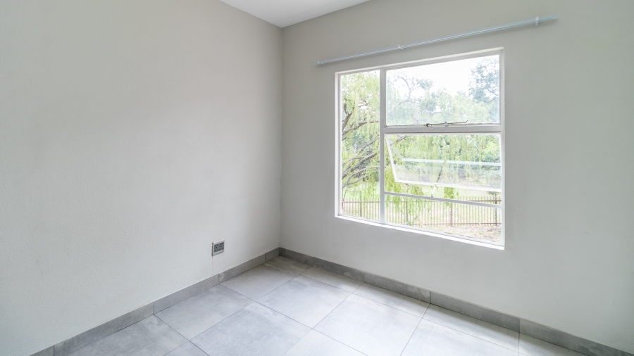 2 Bedroom Property for Sale in Halfway Gardens Gauteng