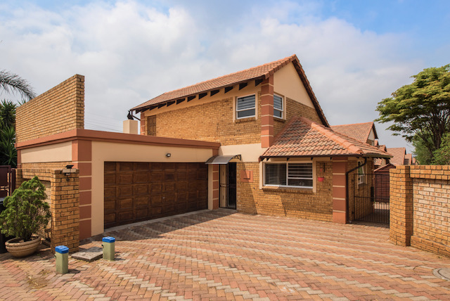 4 Bedroom Property for Sale in Eden Glen Gauteng