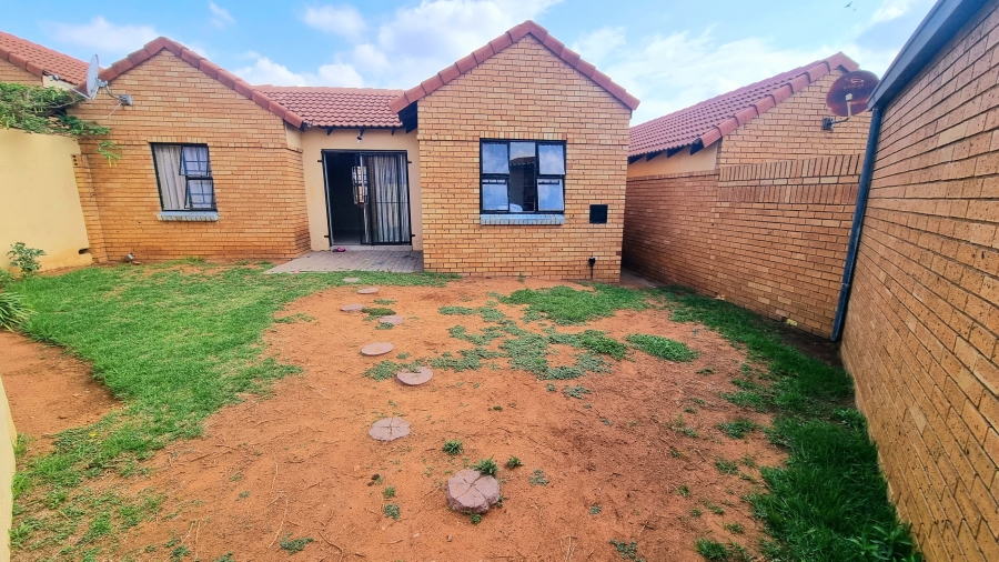 2 Bedroom Property for Sale in Halfway Gardens Gauteng