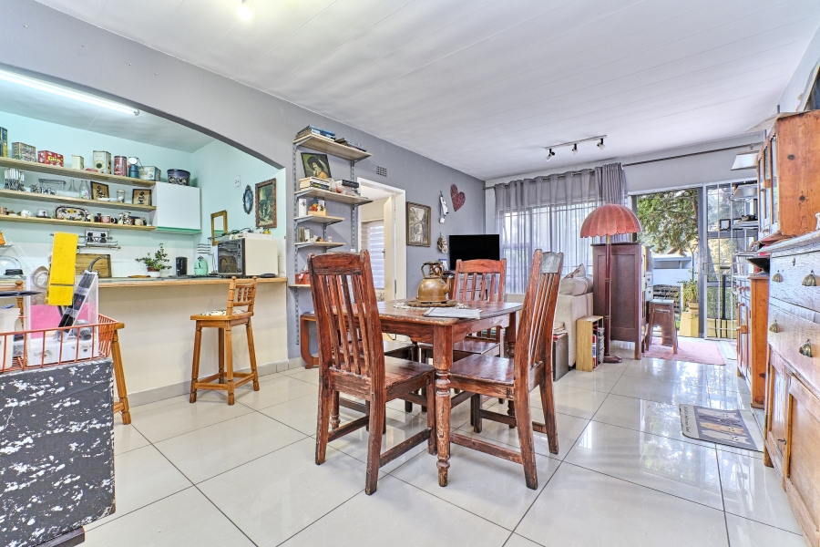 1 Bedroom Property for Sale in Corlett Gardens Gauteng