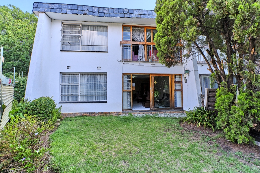 1 Bedroom Property for Sale in Corlett Gardens Gauteng