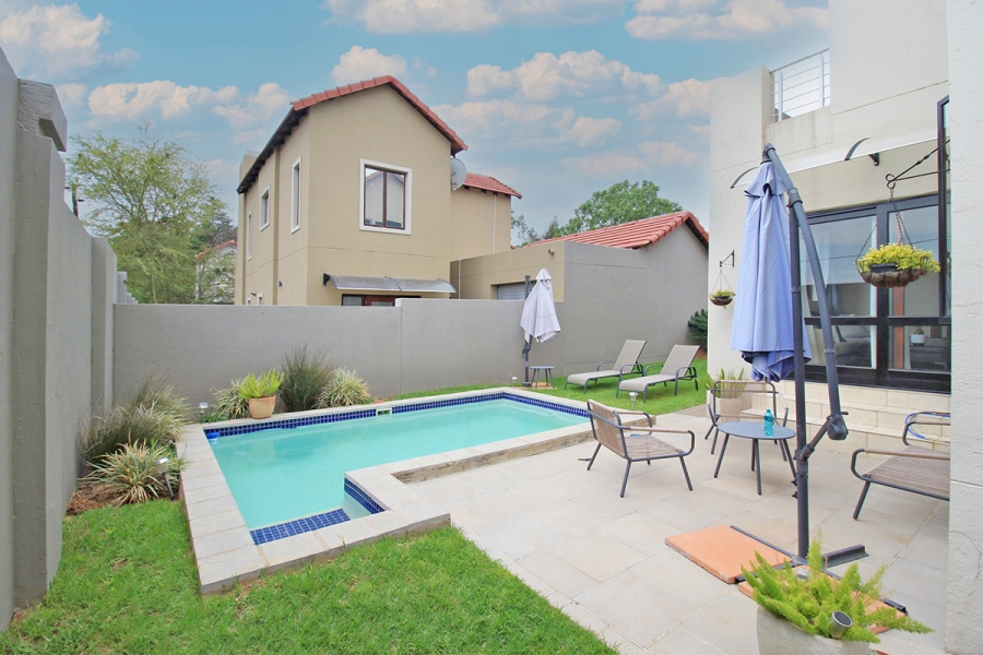 3 Bedroom Property for Sale in Broadacres Gauteng