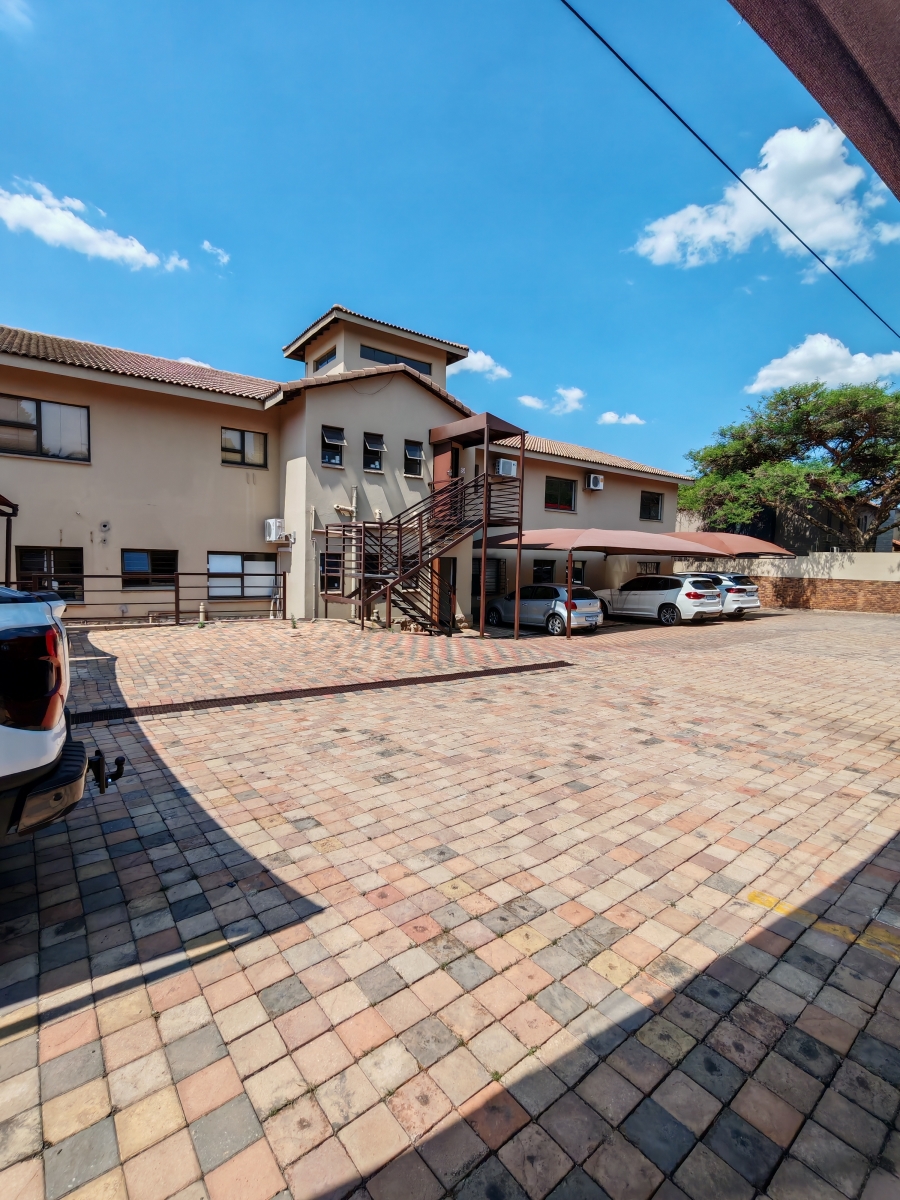 To Let commercial Property for Rent in Eldoraigne Gauteng