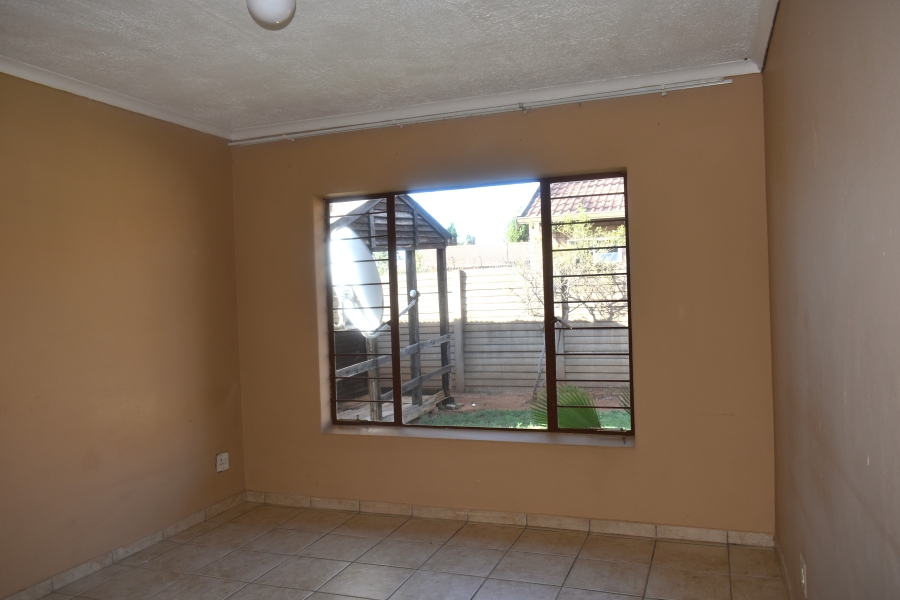 2 Bedroom Property for Sale in The Orchards Gauteng