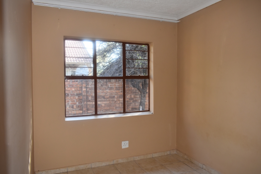 2 Bedroom Property for Sale in The Orchards Gauteng