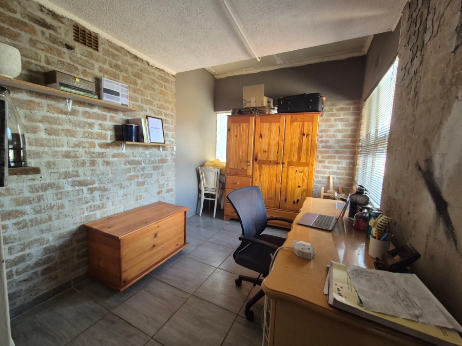 4 Bedroom Property for Sale in Rothdene Gauteng