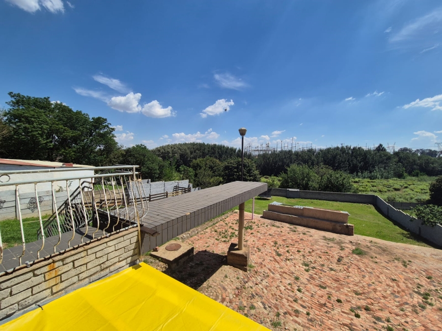 4 Bedroom Property for Sale in Rothdene Gauteng