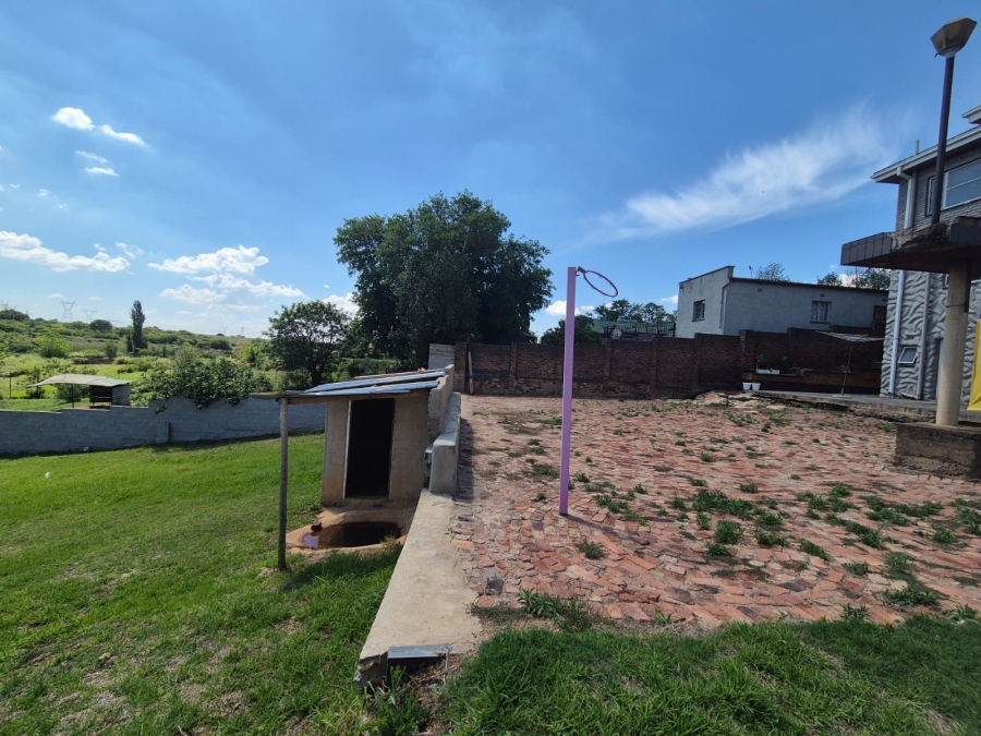 4 Bedroom Property for Sale in Rothdene Gauteng