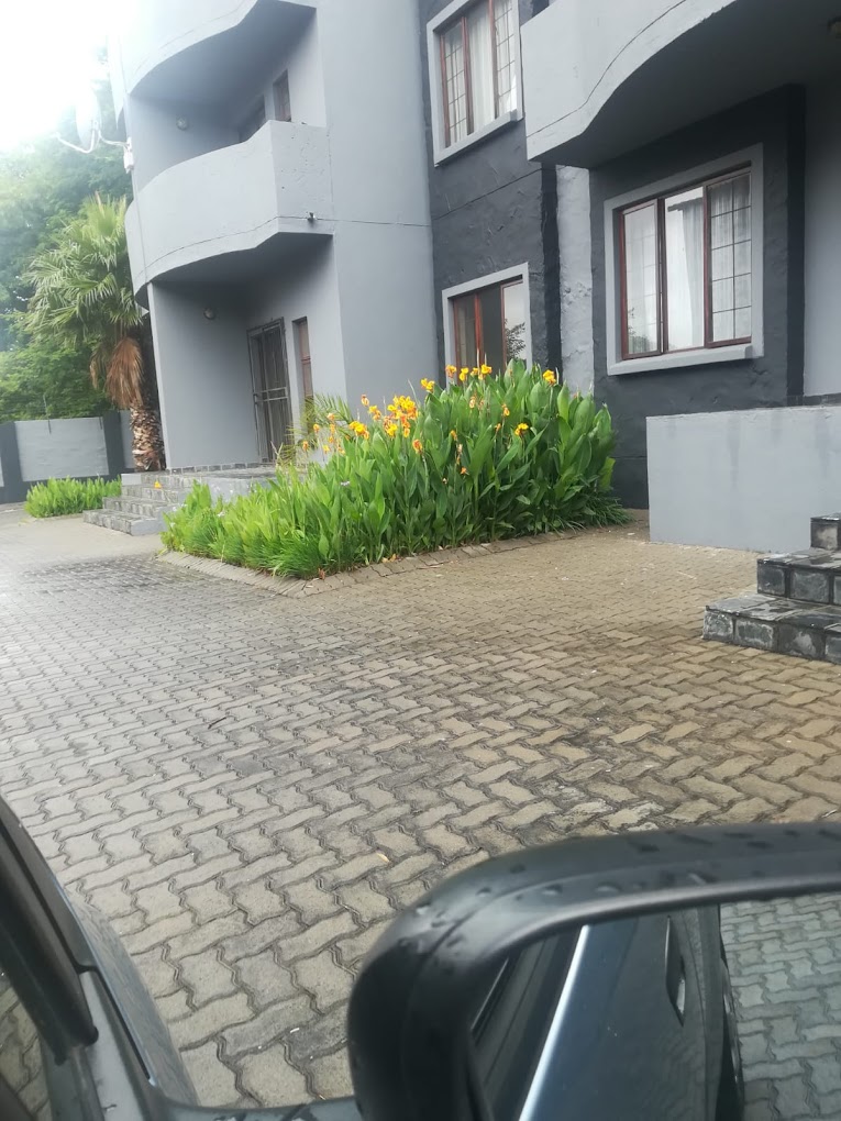 To Let 2 Bedroom Property for Rent in Noordwyk Gauteng