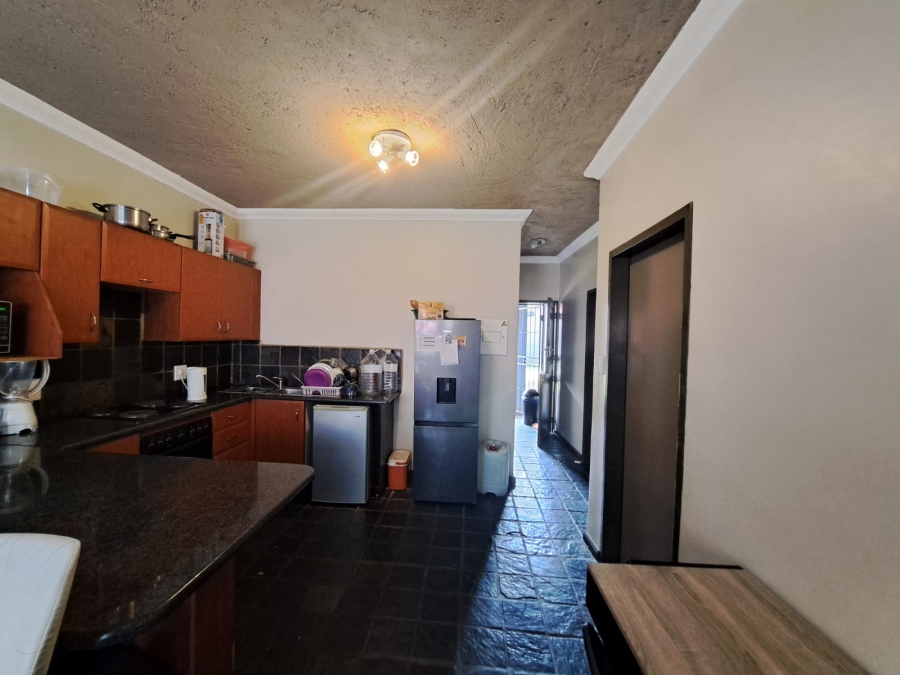 To Let 2 Bedroom Property for Rent in Noordwyk Gauteng