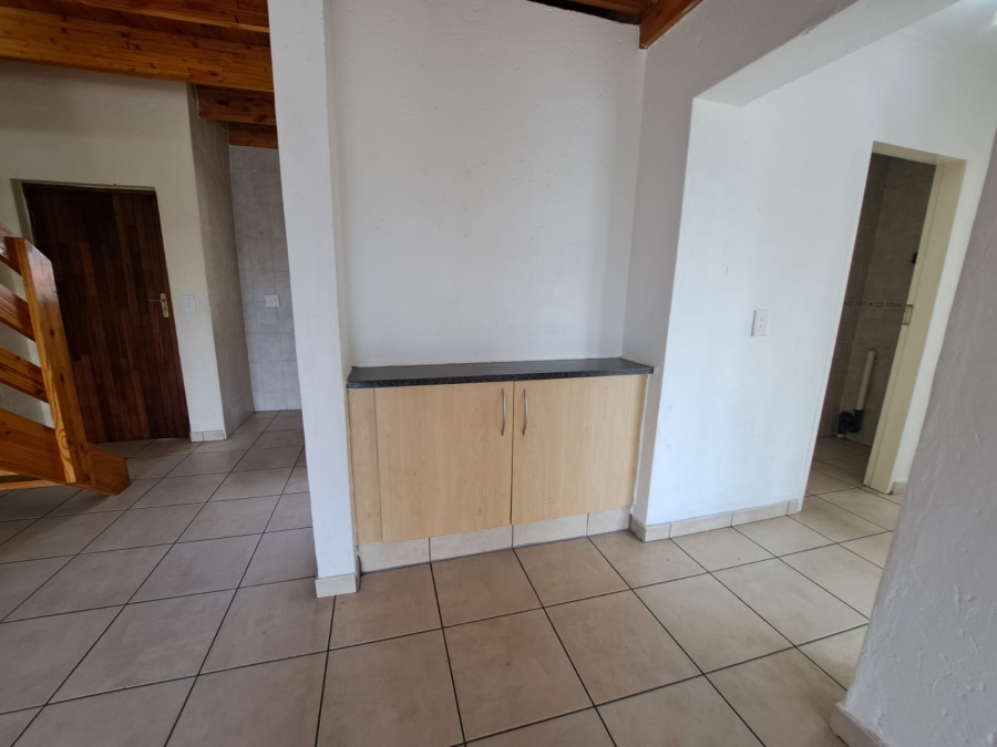 To Let 2 Bedroom Property for Rent in Noordwyk Gauteng