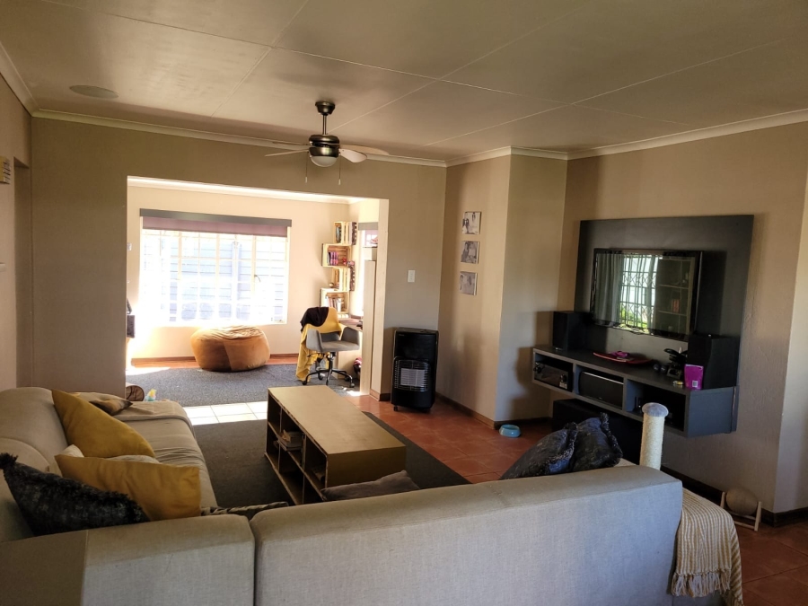 2 Bedroom Property for Sale in Meyerton Central Gauteng