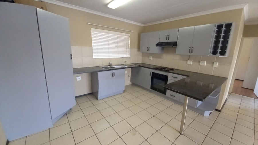 2 Bedroom Property for Sale in Bardene Gauteng