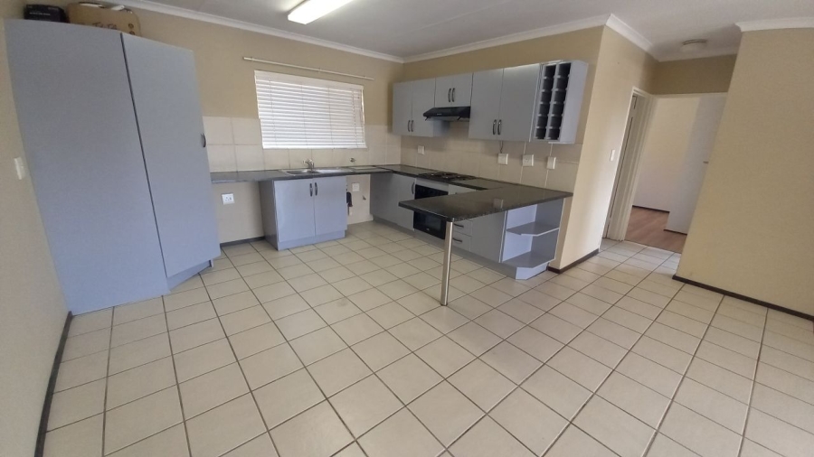 2 Bedroom Property for Sale in Bardene Gauteng