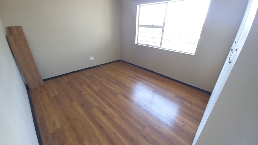 2 Bedroom Property for Sale in Bardene Gauteng