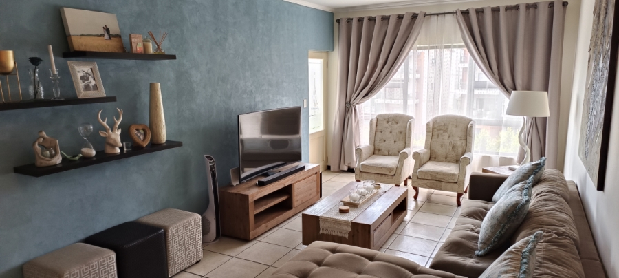 2 Bedroom Property for Sale in Greenstone Gate Gauteng