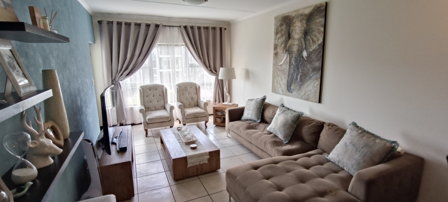 2 Bedroom Property for Sale in Greenstone Gate Gauteng