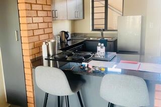 To Let 2 Bedroom Property for Rent in Vorna Valley Gauteng