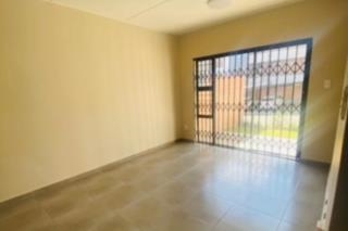 To Let 2 Bedroom Property for Rent in Vorna Valley Gauteng