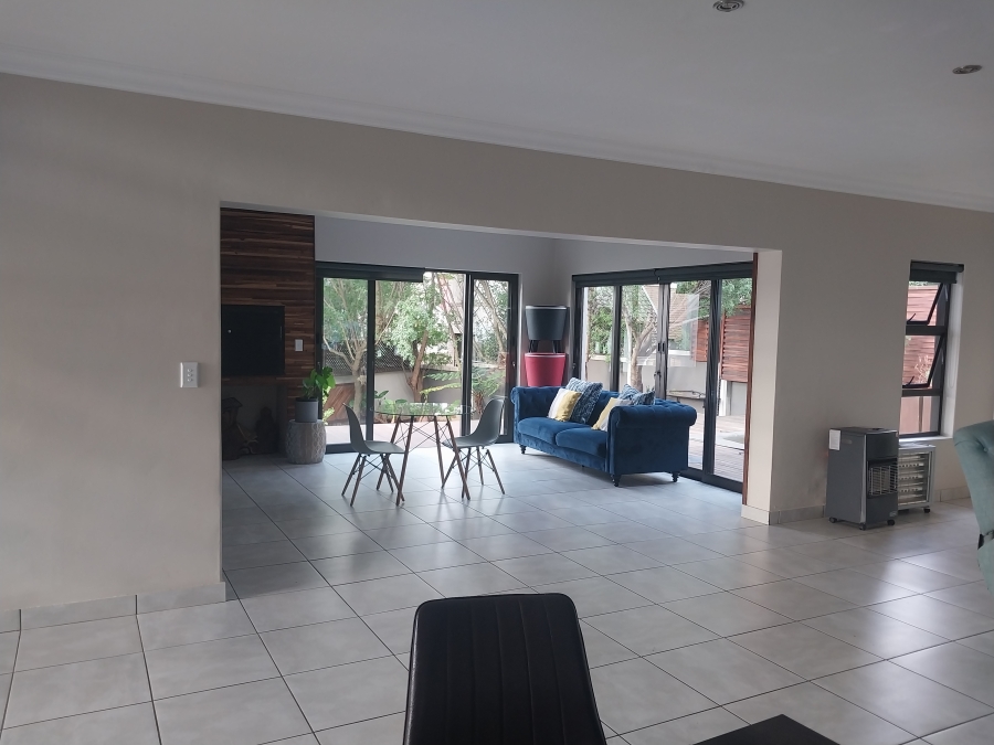 3 Bedroom Property for Sale in Boardwalk Gauteng