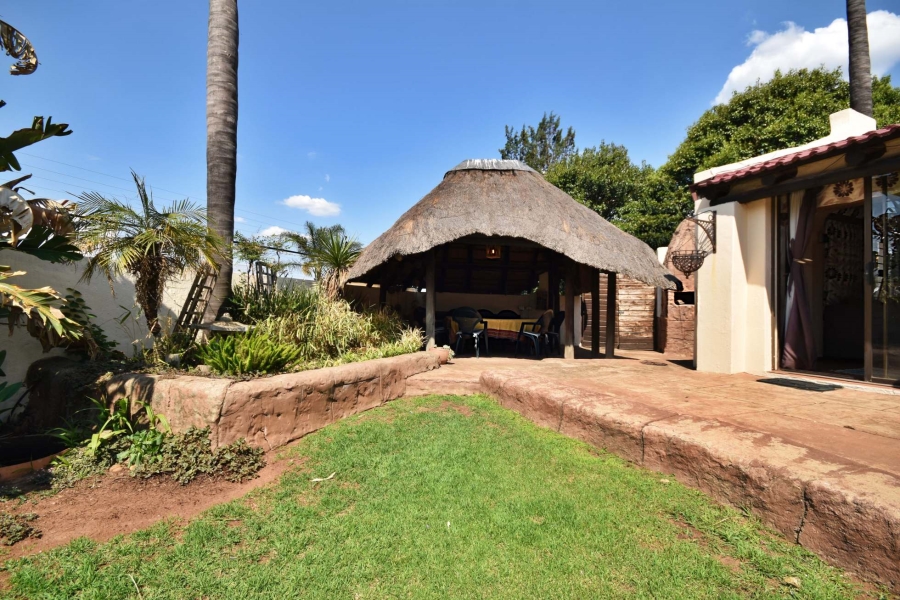 5 Bedroom Property for Sale in Helderkruin Gauteng