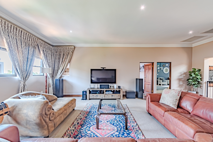 7 Bedroom Property for Sale in Zambezi Country Estate Gauteng