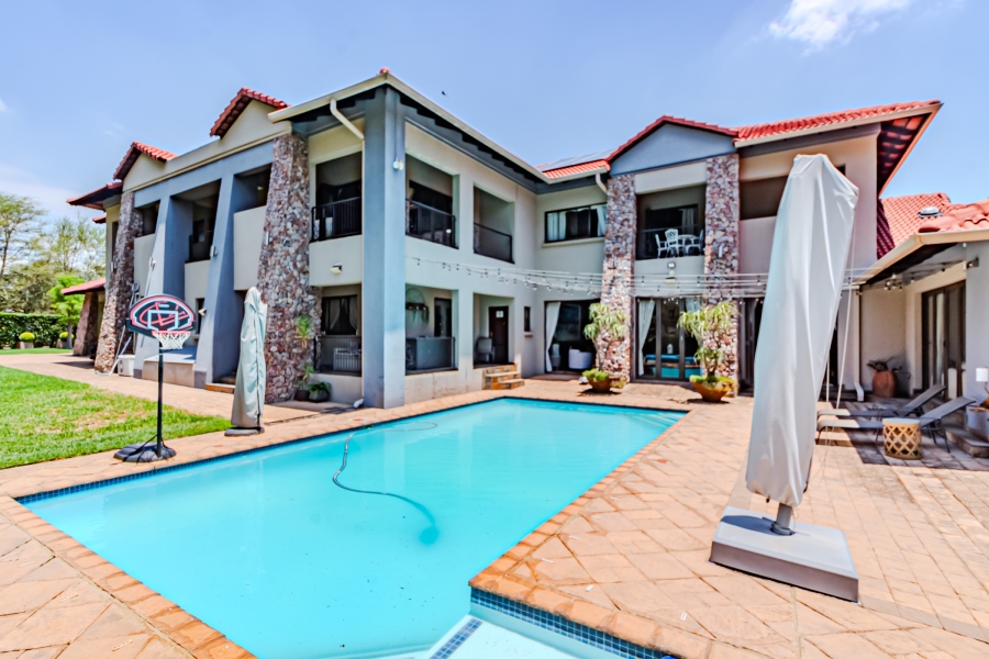 7 Bedroom Property for Sale in Zambezi Country Estate Gauteng