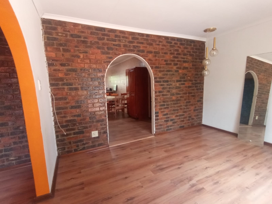 4 Bedroom Property for Sale in Risiville Gauteng