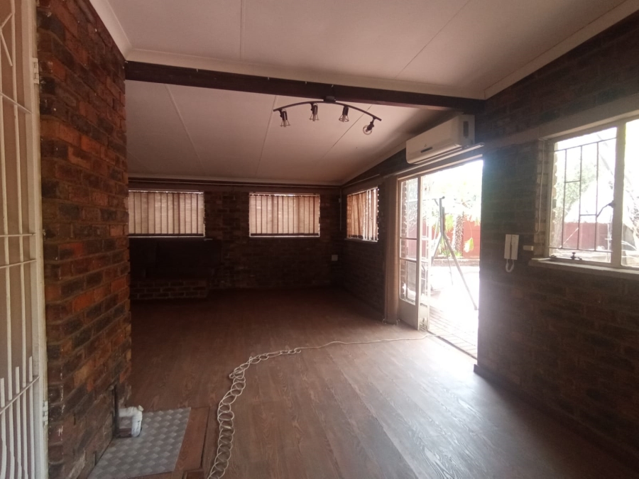 4 Bedroom Property for Sale in Risiville Gauteng