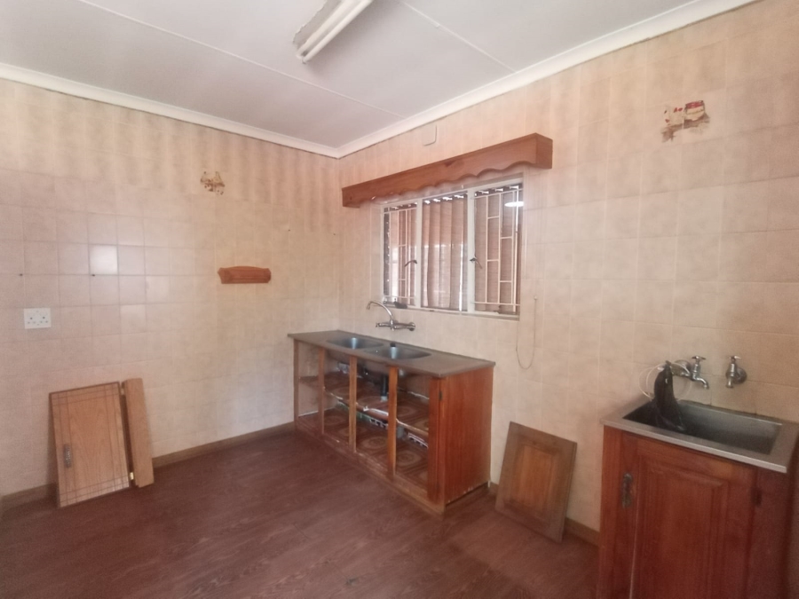 4 Bedroom Property for Sale in Risiville Gauteng