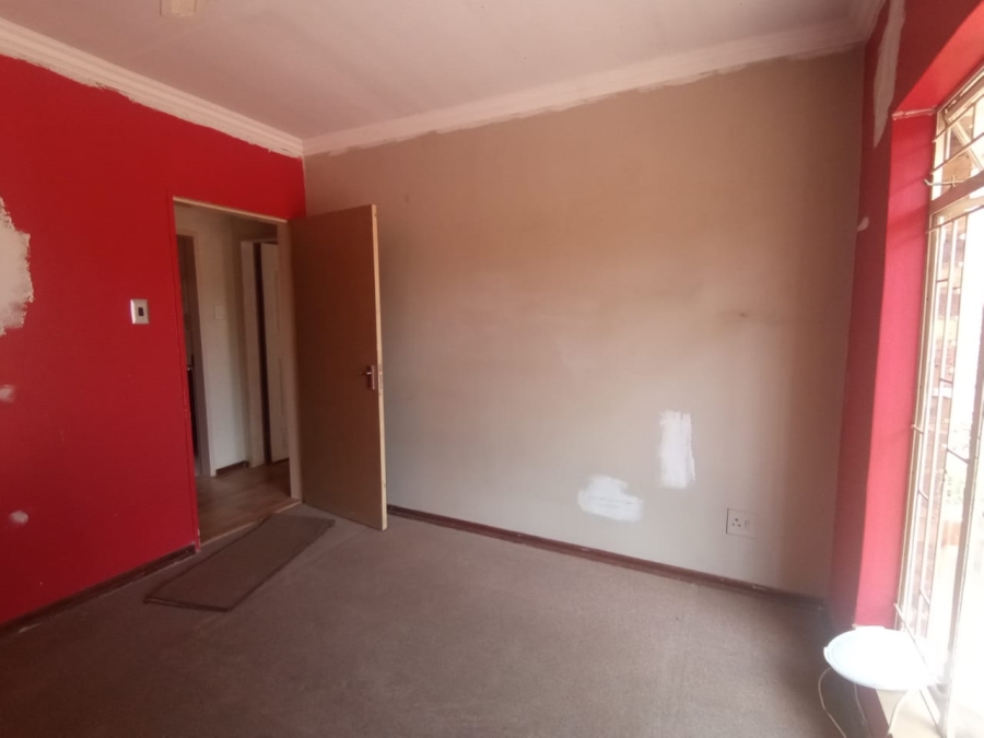 4 Bedroom Property for Sale in Risiville Gauteng