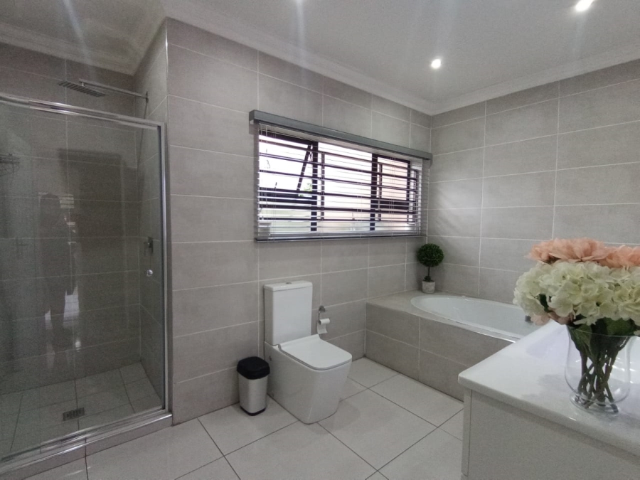 3 Bedroom Property for Sale in Three Rivers East Gauteng