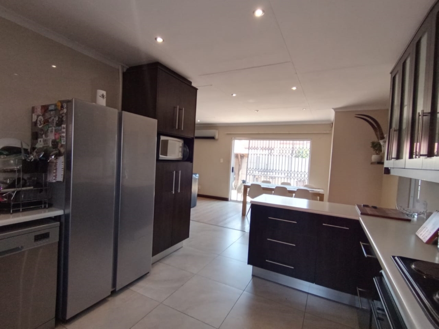 3 Bedroom Property for Sale in Risiville Gauteng