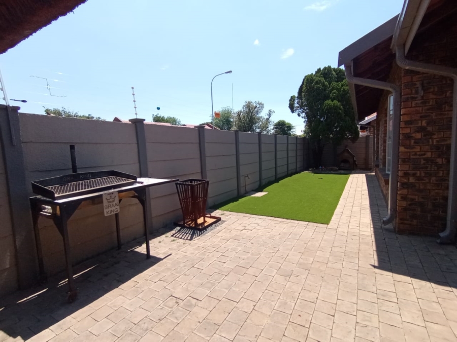 3 Bedroom Property for Sale in Risiville Gauteng