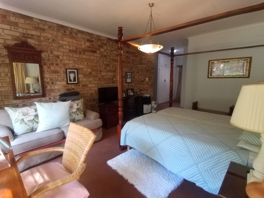 4 Bedroom Property for Sale in Three Rivers East Gauteng