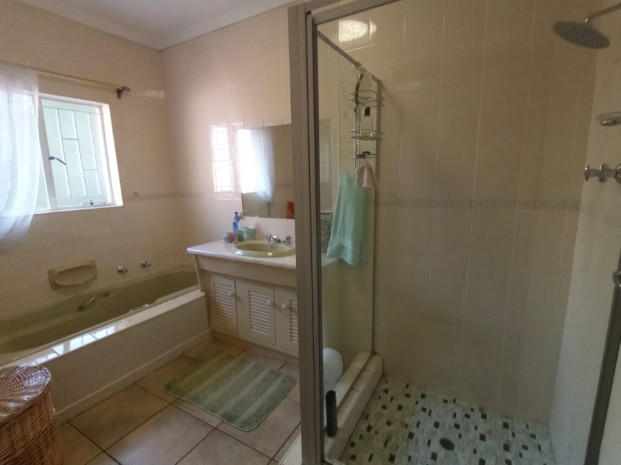 4 Bedroom Property for Sale in Three Rivers East Gauteng