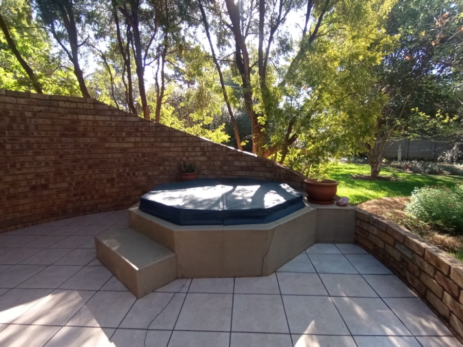 4 Bedroom Property for Sale in Three Rivers East Gauteng