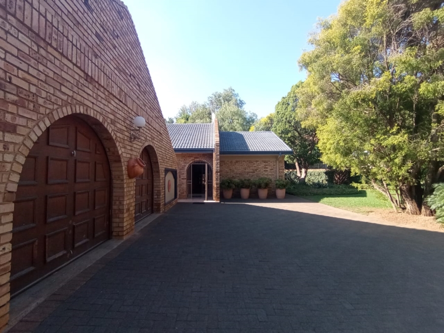 4 Bedroom Property for Sale in Three Rivers East Gauteng