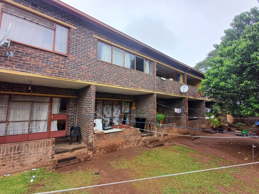 2 Bedroom Property for Sale in Windsor East Gauteng