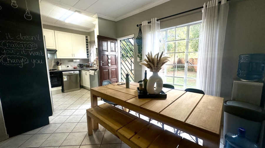 2 Bedroom Property for Sale in Highveld Gauteng