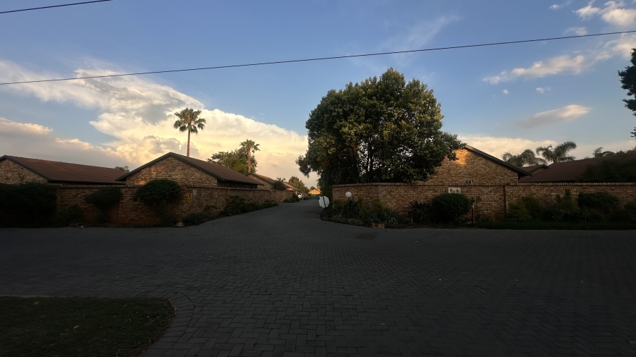 2 Bedroom Property for Sale in Highveld Gauteng