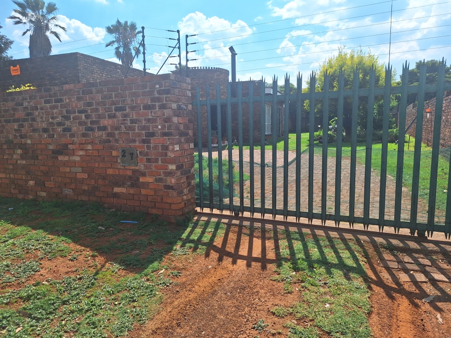 4 Bedroom Property for Sale in Meyerton Central Gauteng